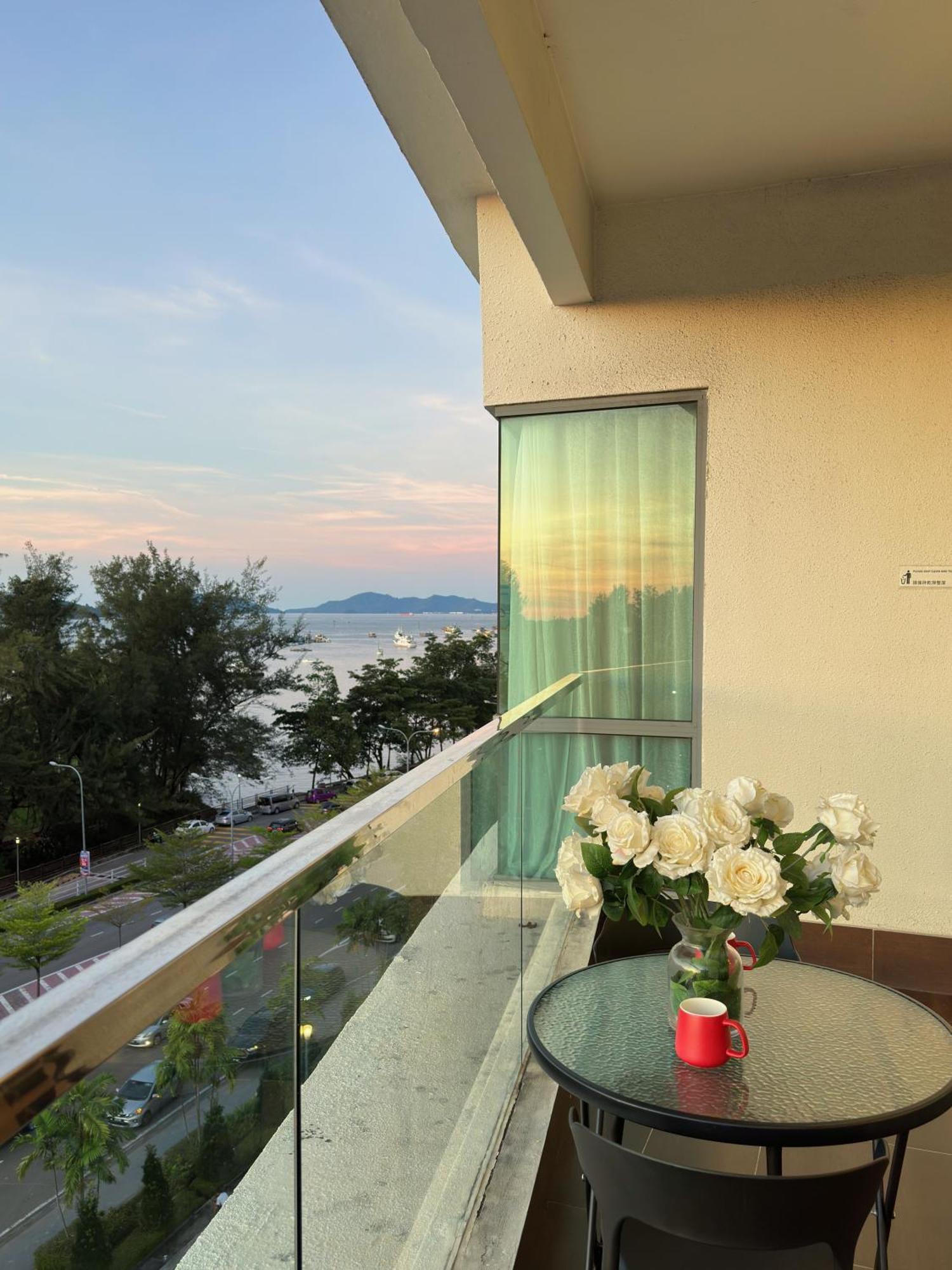 Mari Mari Homestay - Imago The Loft Kota Kinabalu Exterior foto